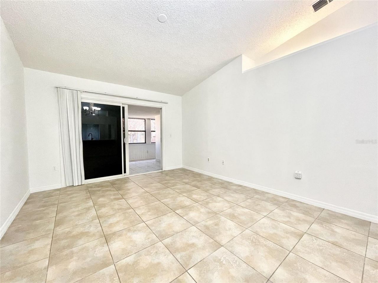 9816 River Crest Court , Orlando, FL 32825 Photo