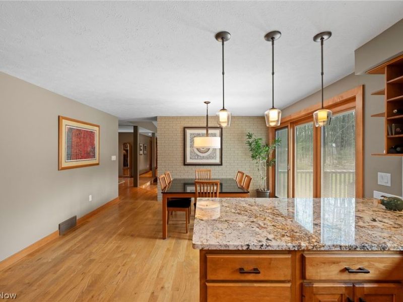 12435 Pearl Road, Chardon, OH 44024 Photo 13