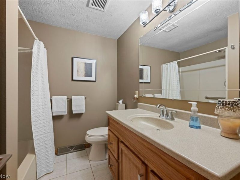 12435 Pearl Road, Chardon, OH 44024 Photo 24