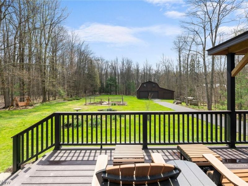 12435 Pearl Road, Chardon, OH 44024 Photo 3