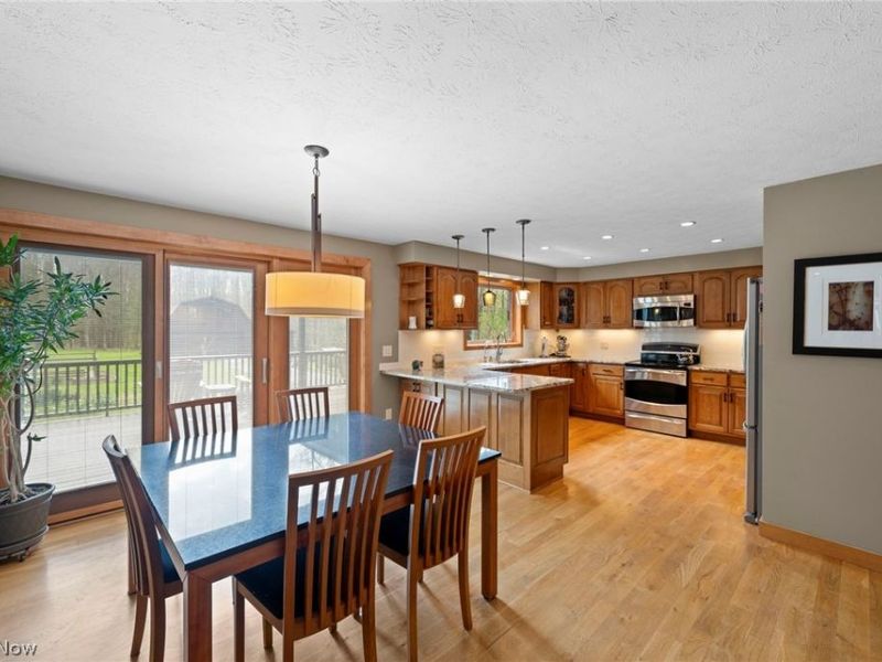 12435 Pearl Road, Chardon, OH 44024 Photo 9