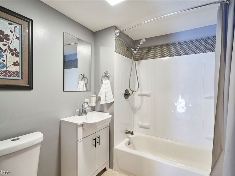 3218 Marvin Avenue, Cleveland, OH 44109 Photo 18