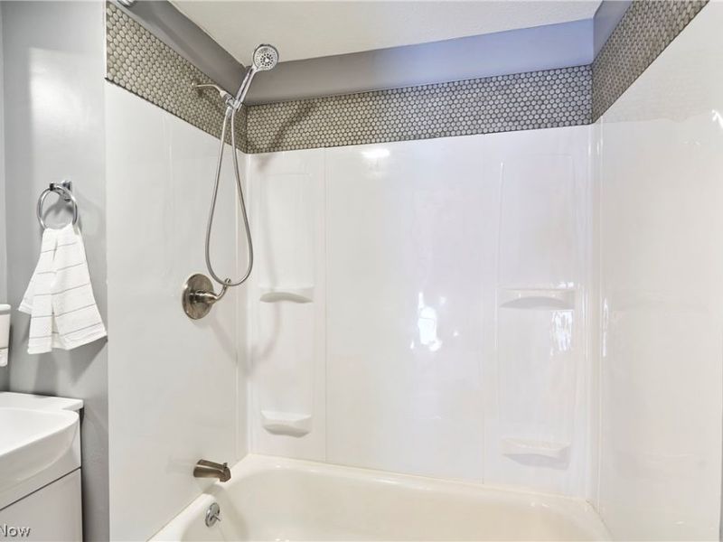 3218 Marvin Avenue, Cleveland, OH 44109 Photo 19