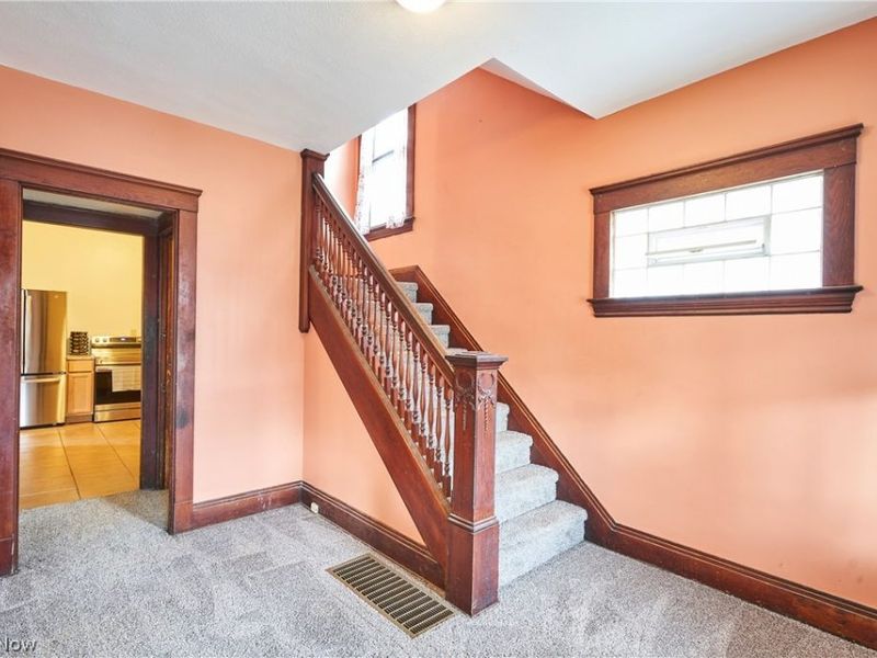 3218 Marvin Avenue, Cleveland, OH 44109 Photo 3