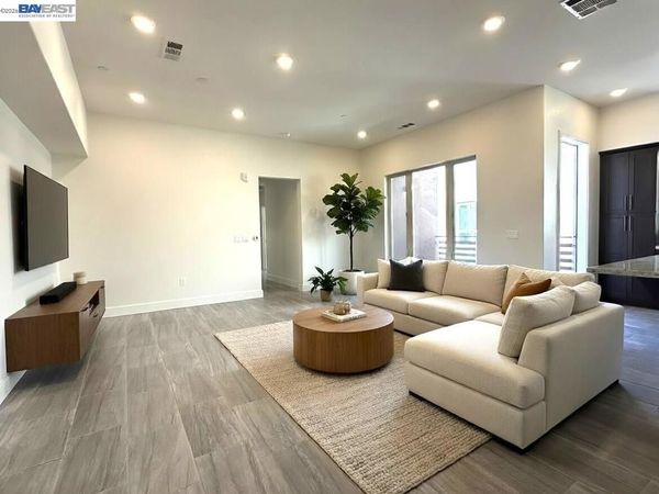 1625 Delano St, Unit 31, Milpitas, CA 95035