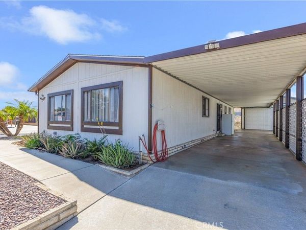 602 Roadrunner, Perris, CA 92570