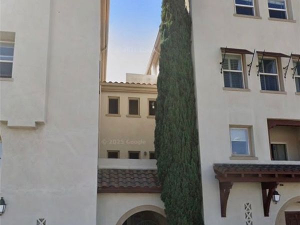 636 E Walnut, Pasadena, CA 91101
