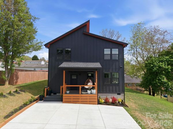 30 First Street , Canton, NC 28716