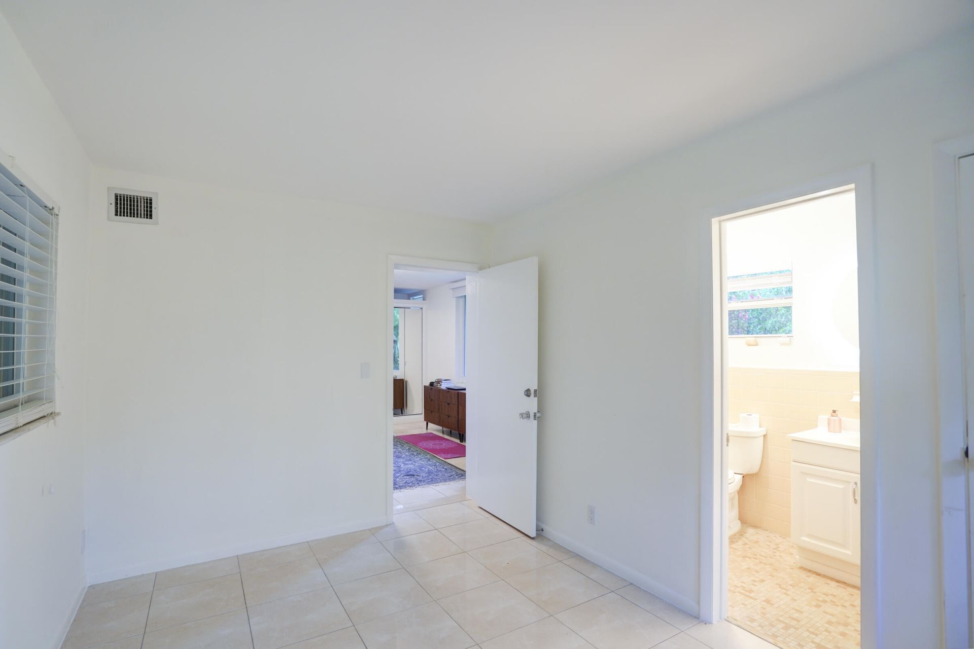 216 32nd Street, West Palm Beach, FL 33407 Photo