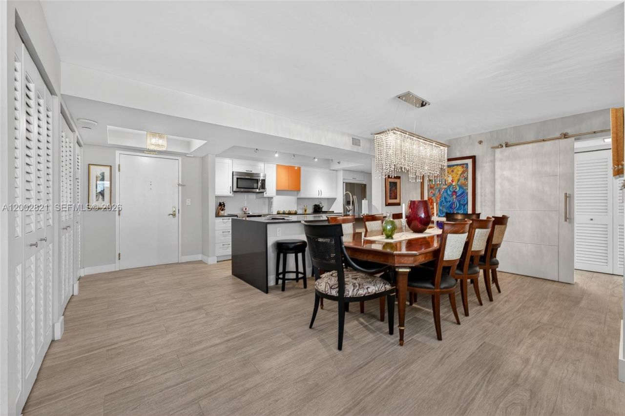 5757 Collins Ave, Unit 1104, Miami Beach, FL 33140 Photo