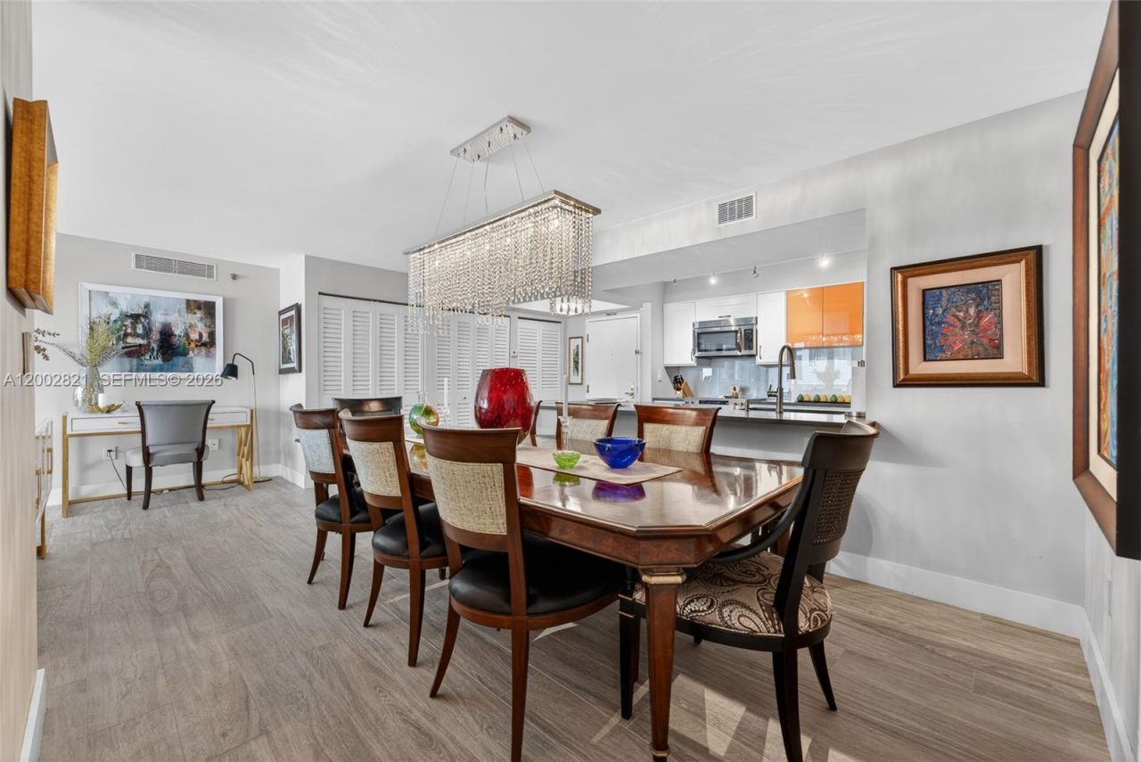 5757 Collins Ave, Unit 1104, Miami Beach, FL 33140 Photo