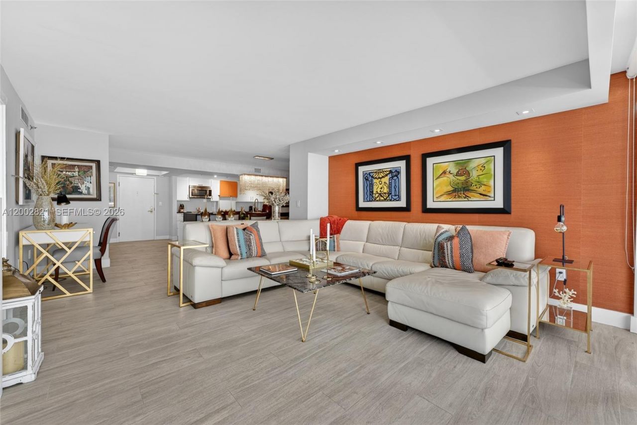 5757 Collins Ave, Unit 1104, Miami Beach, FL 33140 Photo