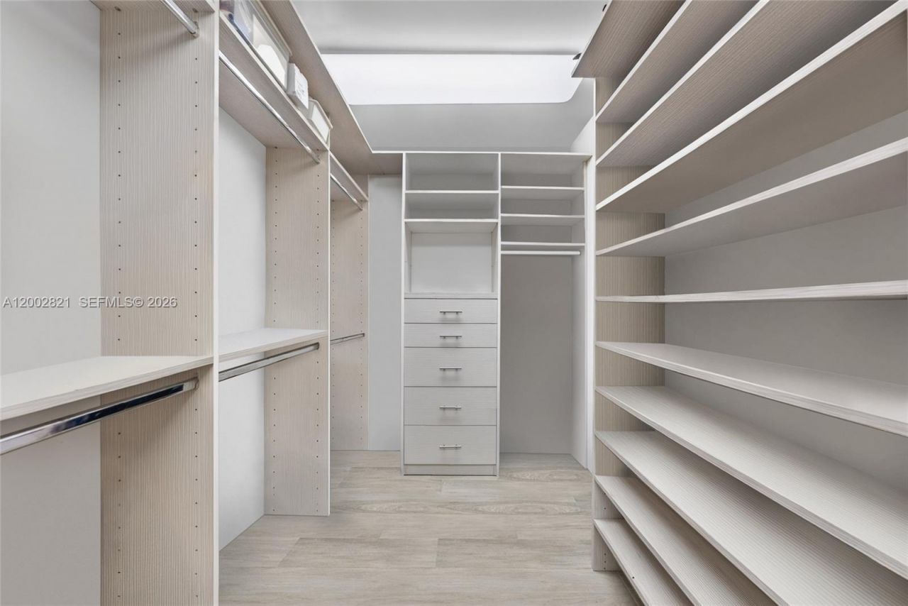 5757 Collins Ave, Unit 1104, Miami Beach, FL 33140 Photo