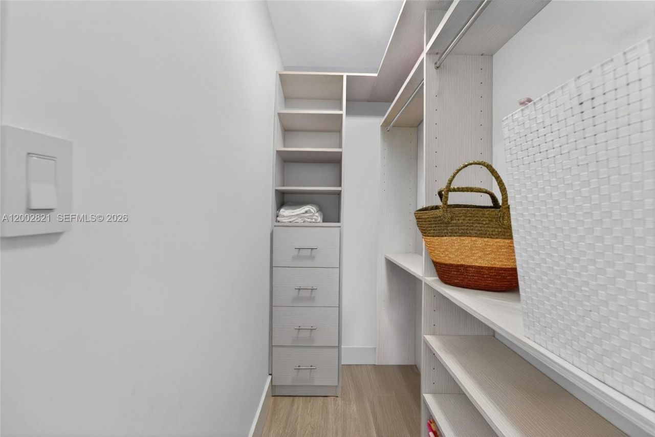 5757 Collins Ave, Unit 1104, Miami Beach, FL 33140 Photo