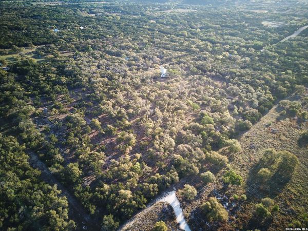 680 ASPEN RDG, Blanco, TX 78606