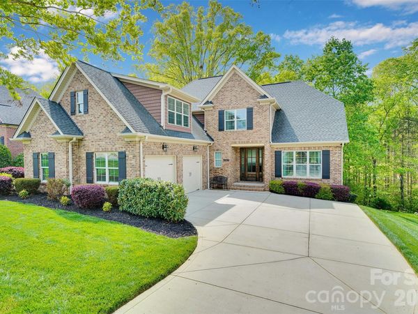 2365 Shiny Leaf Drive, Denver, NC 28037