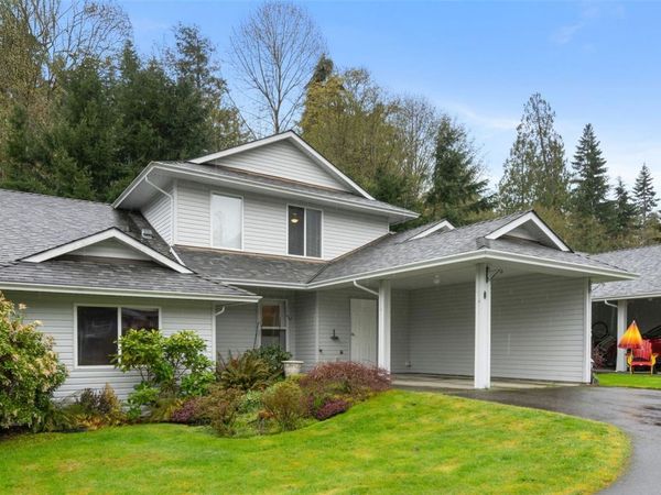 300 Grosskleg Way, Unit 8, Lake Cowichan, BC V0R 2G0