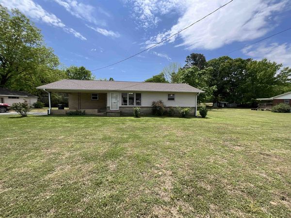 884 Rose St, Rogersville, AL 35652