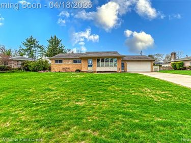 53075 Venus Drive, Shelby Twp, MI 48316
