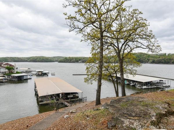 2500 Bay Point Lane, Unit 521, Osage Beach, MO 65065