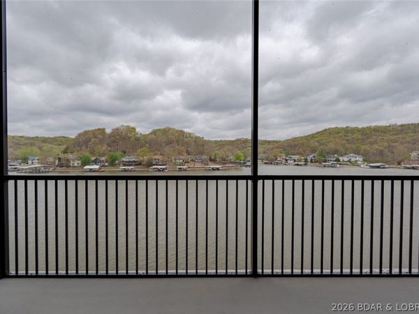 700 Pershing Dr., Unit 406, Camdenton, MO 65020