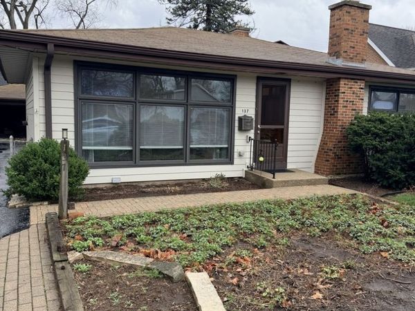 137 N Richard Avenue , Elmhurst, IL 60126
