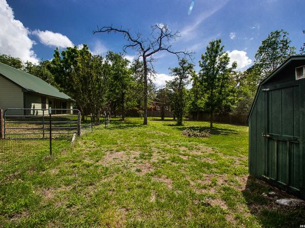 134 High Timbers Rd, Bastrop, TX 78602