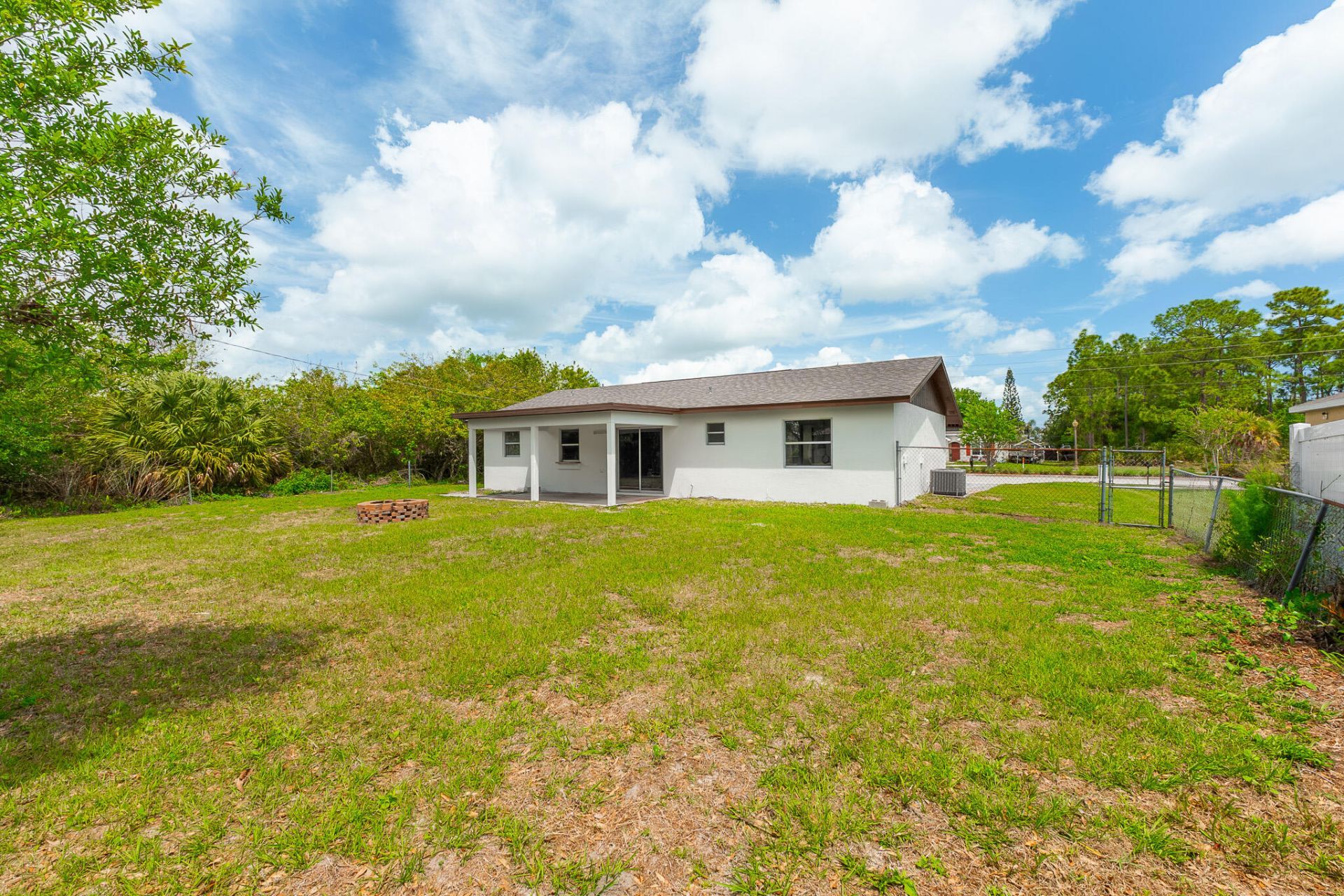550 SW Prima Vista Boulevard, Port Saint Lucie, FL 34983 Photo