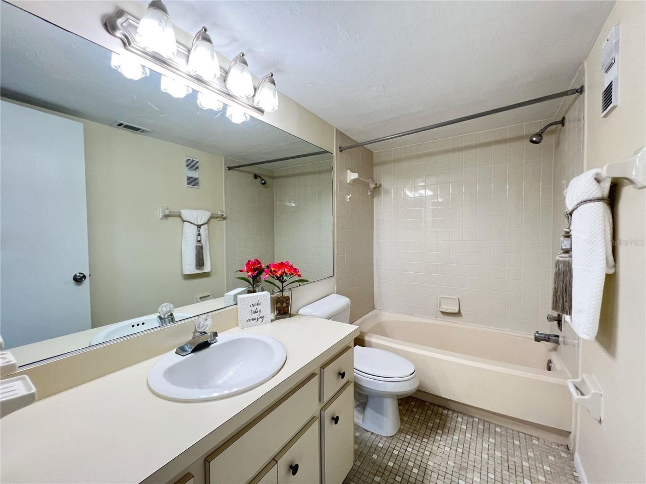 3233 Candle Ridge Drive , Unit 101, Orlando, FL 32822 Photo