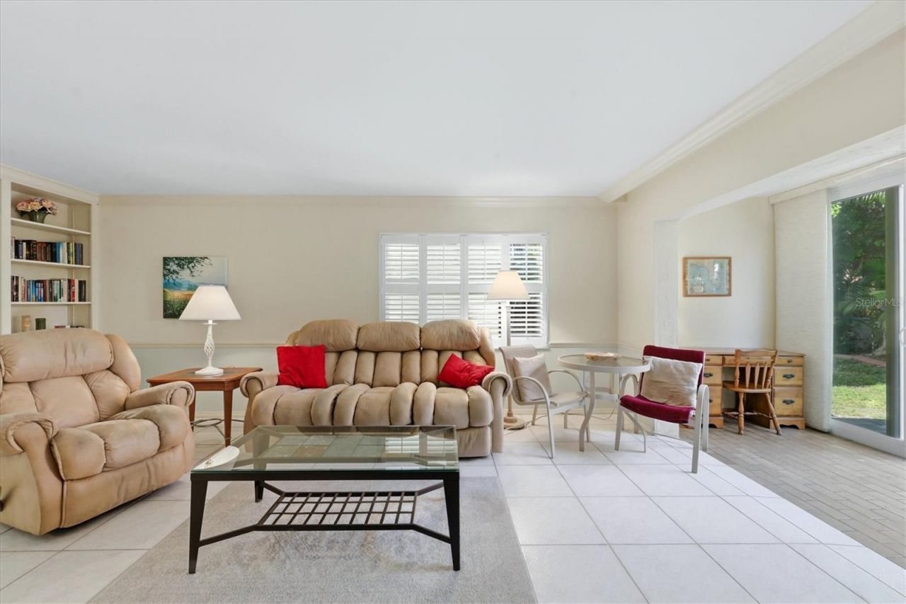 260 Santa Maria Street, Unit 105, Venice, FL 34285 Photo