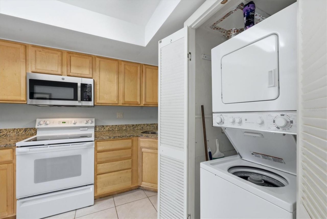 260 Santa Maria Street, Unit 105, Venice, FL 34285 Photo