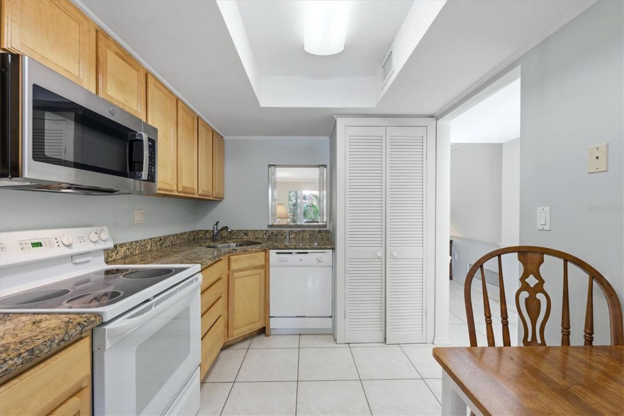 260 Santa Maria Street, Unit 105, Venice, FL 34285 Photo