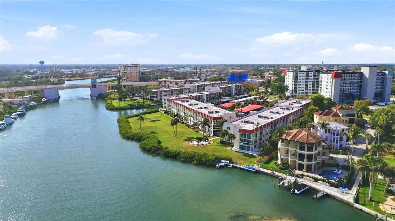 260 Santa Maria Street, Unit 105, Venice, FL 34285 Photo