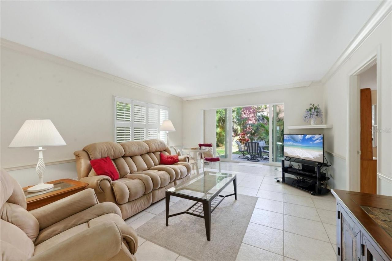 260 Santa Maria Street, Unit 105, Venice, FL 34285 Photo