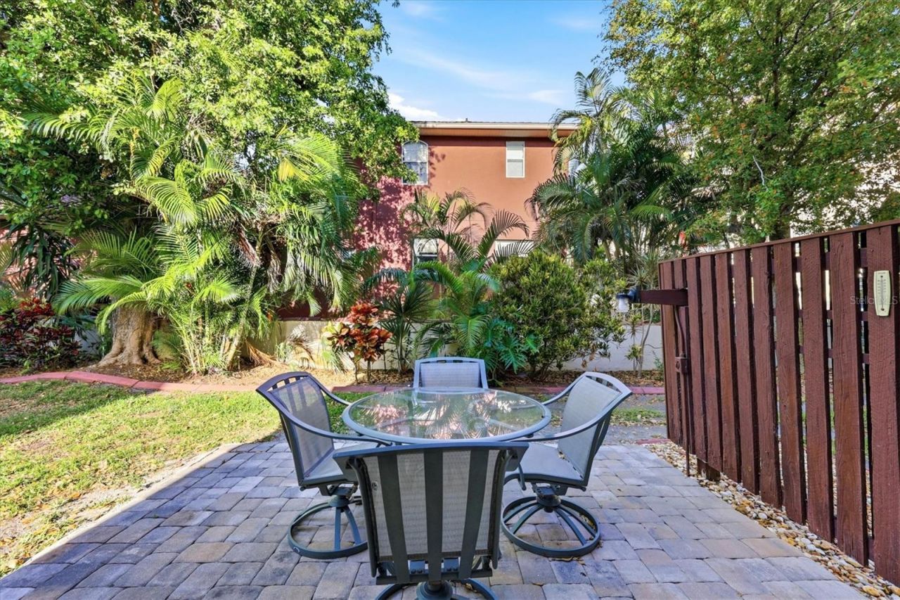 260 Santa Maria Street, Unit 105, Venice, FL 34285 Photo