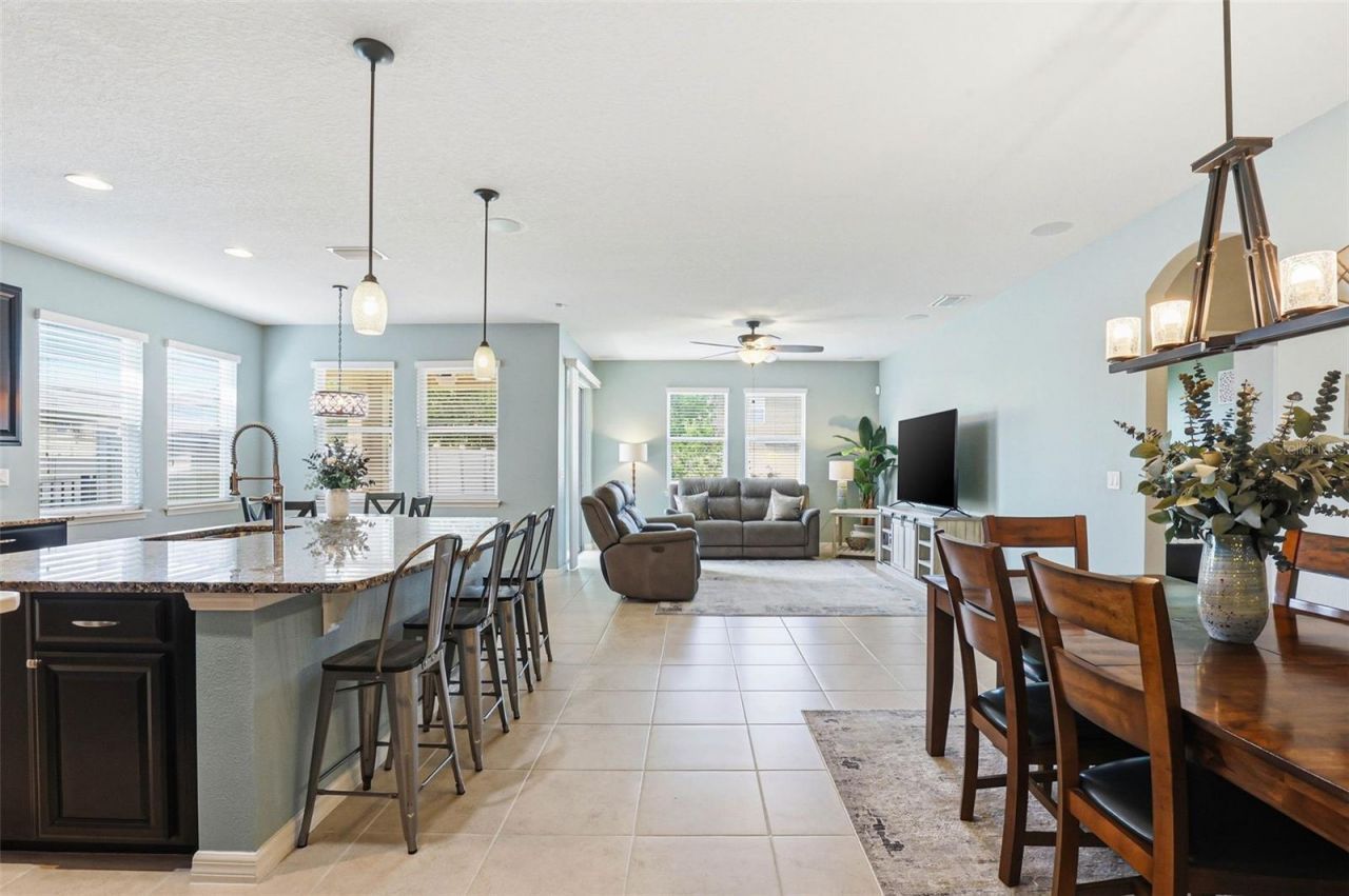 11218 Spring Point Circle , Riverview, FL 33579 Photo