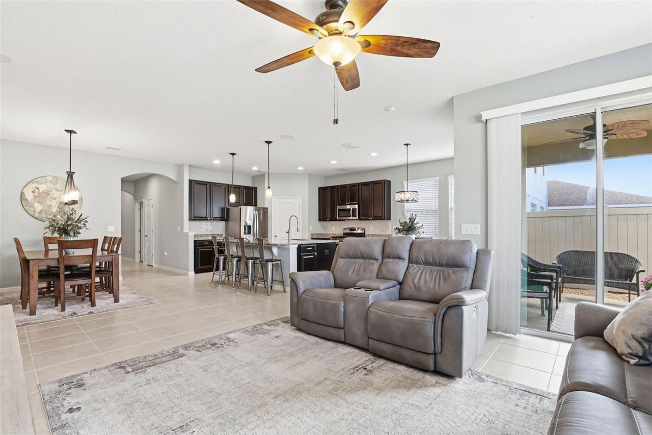 11218 Spring Point Circle , Riverview, FL 33579 Photo