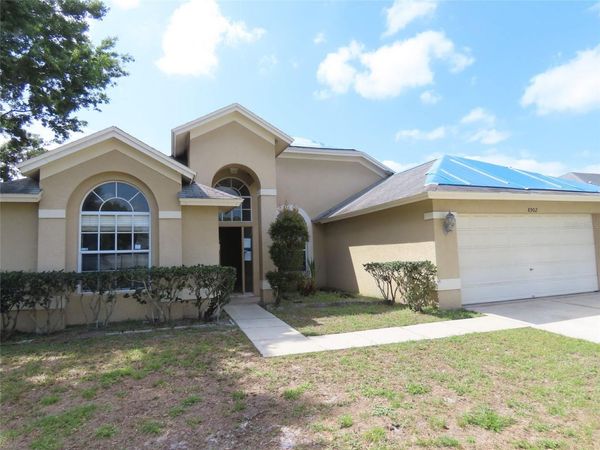 8902 BRELAND DRIVE , TAMPA, FL 33626