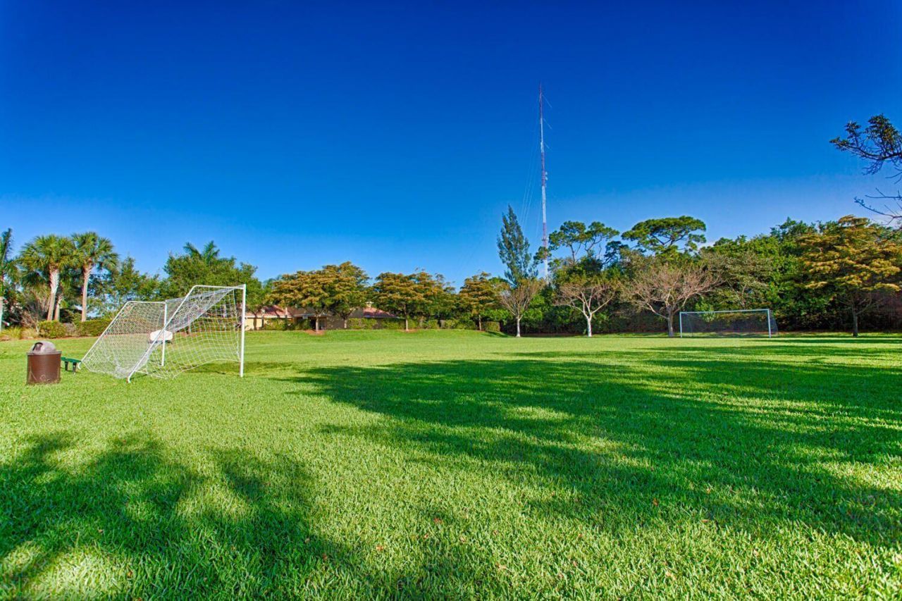 7683 Jewelwood Drive, Boynton Beach, FL 33437 Photo