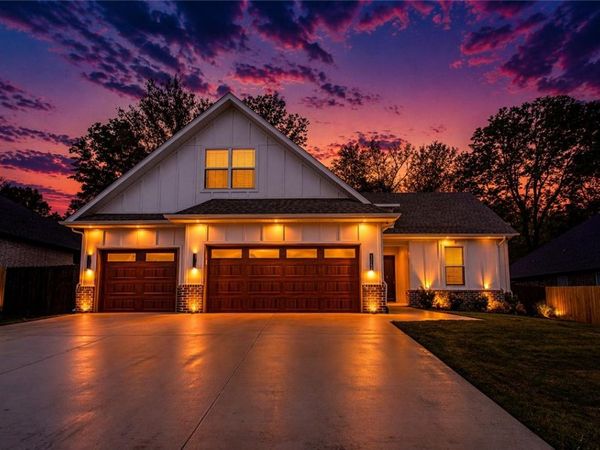 1205 Bunker Drive, Pea Ridge, AR 72751
