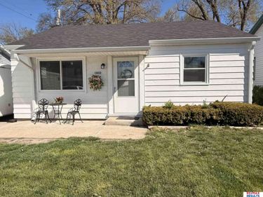1032 E 12 Street, Fremont, NE 68025