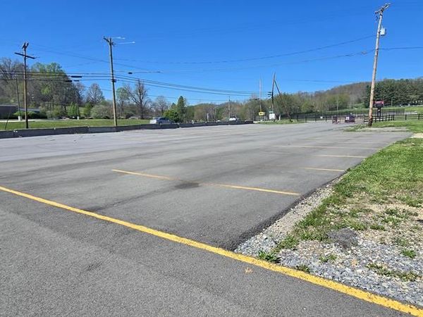 664 Coal River Road, GLEN DANIEL, WV 25844