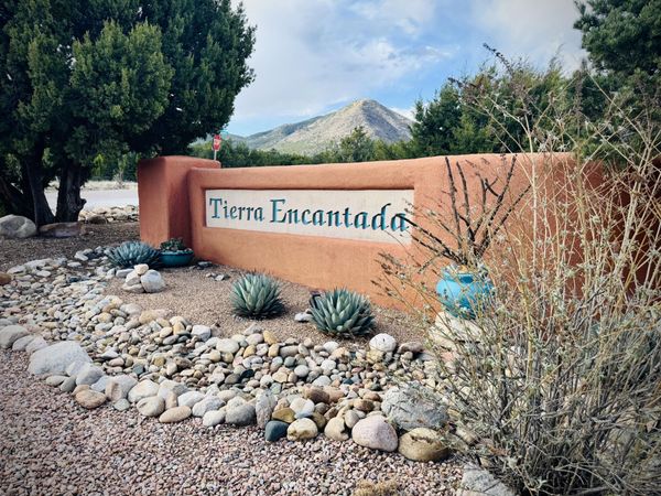 7 Pinon Grande , Edgewood, NM 87015