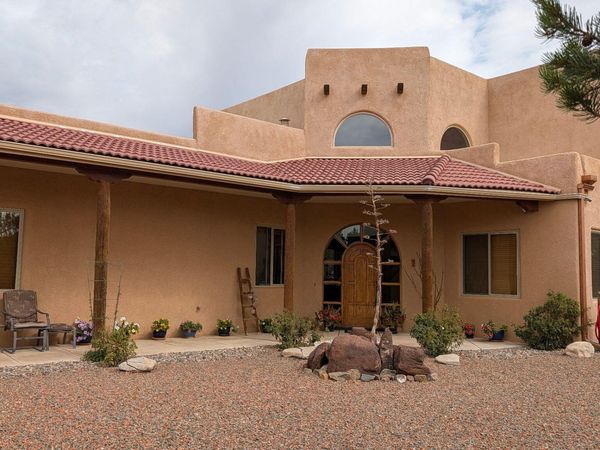 7 Pinon Grande, Edgewood, NM 87015