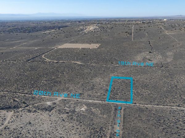 412 20th Avenue NE, Rio Rancho, NM 87144