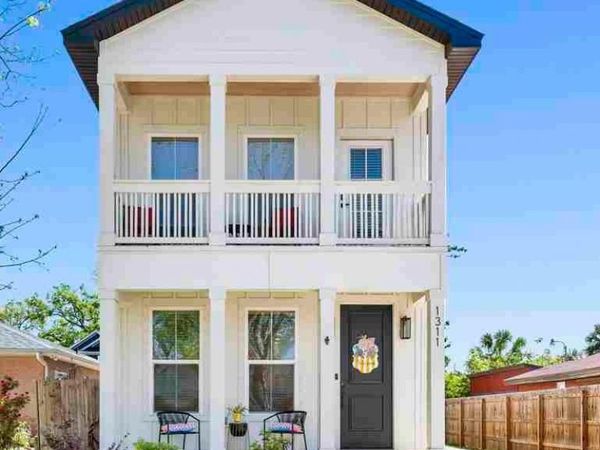 1311 E Hatton St, Pensacola, FL 32503