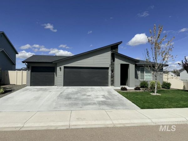 5056 W Sands Basin Dr., Meridian, ID 83646