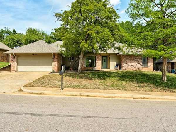 3818 Marked Tree Drive, Edmond, OK 73013