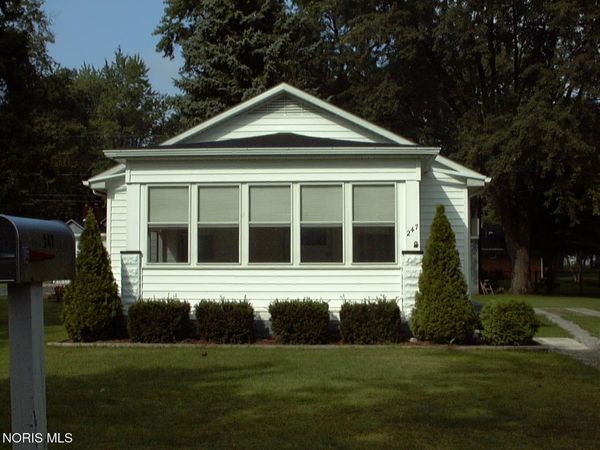 247 Deigle Drive, Toledo, OH 43615