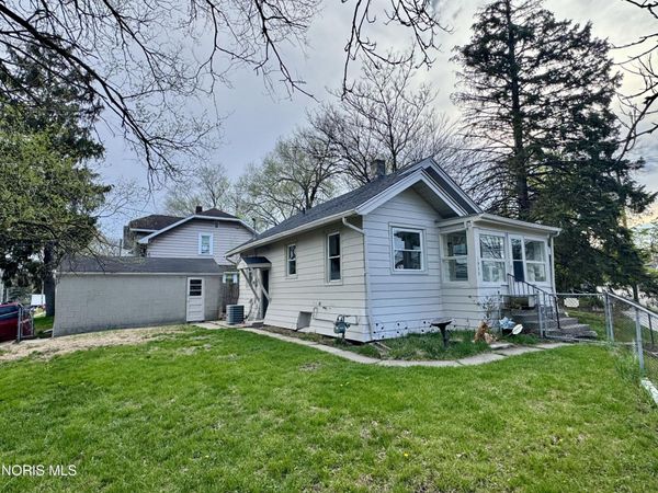 1935 South Avenue , Toledo, OH 43609